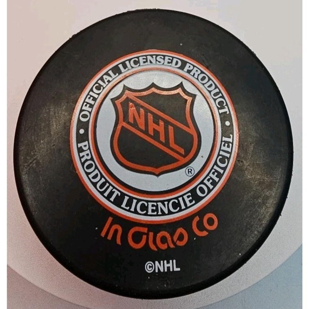 Cam Russell #8 Signed NHL Chicago Blackhawks Puck Autographed Signature Halifax - Picture 6 of 6